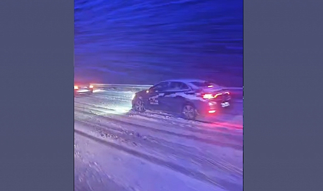 Samsun Yolunda Kar Yağışı: Trafik Durma Noktasına Geldi!