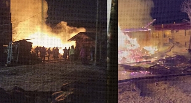 Vezirköprü'de Facianın Eşiğinden Dönüldü: 2 Ev Kül Oldu