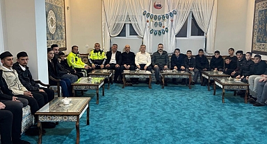 Havza Kaymakamı Ayvat Genç Hafız Adayları İle İftar Yaptı