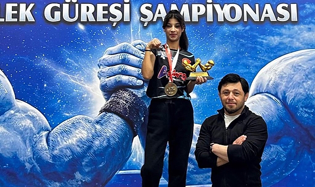 Bilek Güreşinde Havza İmzası: Merve Keskin Türkiye Şampiyonu