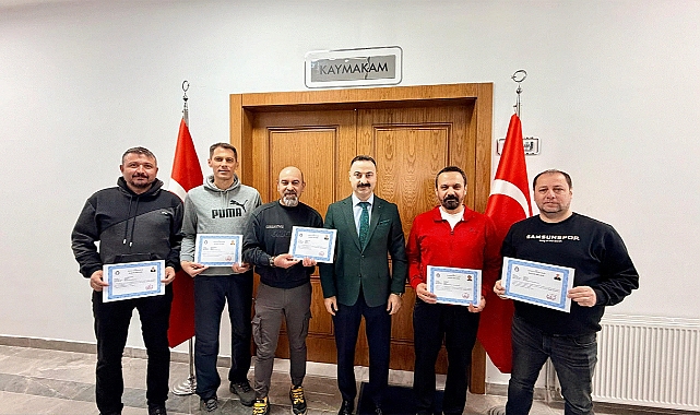 Havza Kaymakamı Ayvat’tan Beden Eğitimi Öğretmenlerine Başarı Belgesi