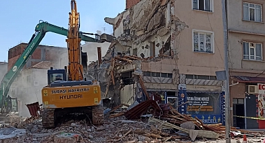 Hacıosman Deresi Üstündeki Son Bina da Yıkıldı!