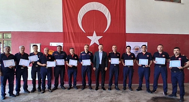 Selde Görev Yapan İtfaiyecilere Başarı Belgesi Verildi