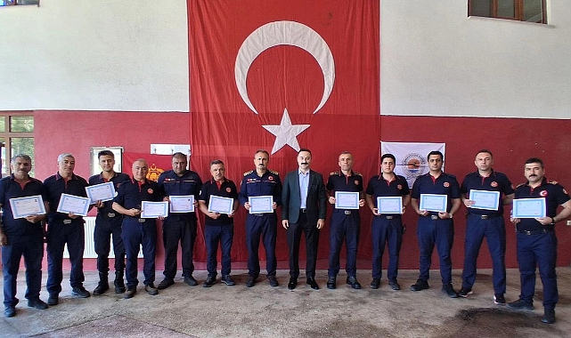 Selde Görev Yapan İtfaiyecilere Başarı Belgesi Verildi