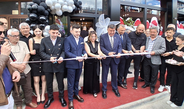 Havza`da Siyaset Ve İş Dünyasını Buluşturan Açılış