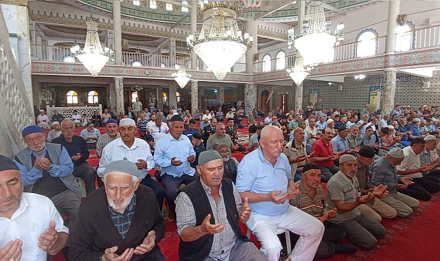 Kevser Camii'nde 15 Temmuz Şehitleri İçin Mevlid Programı Düzenlendi