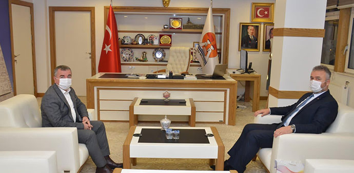 19 Mayıs Belediye Başkanı Topaloğlu’ndan Başkan Özdemir’e Ziyaret