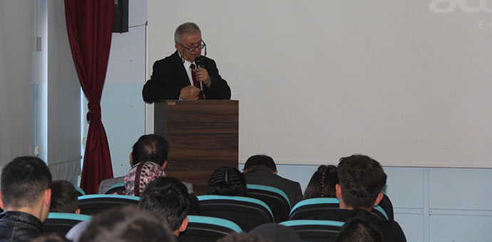 25 Mayıs Anadolu Lisesinde Konferans Düzenlendi