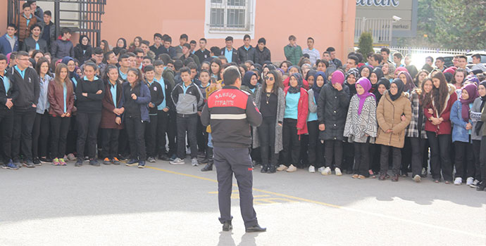 25 Mayıs Anadolu Lisesinde Yangın Tatbikatı