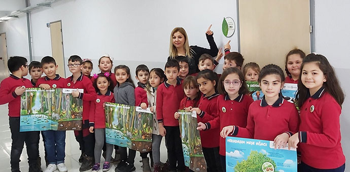 25 Mayıs İlkokulu 2/C Sınıfı, TEMA Gönüllüsü Olarak Rozet Taktı