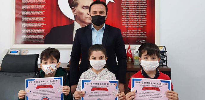 25 Mayıs İlkokuluna 3 Adet Kalite Ödülü