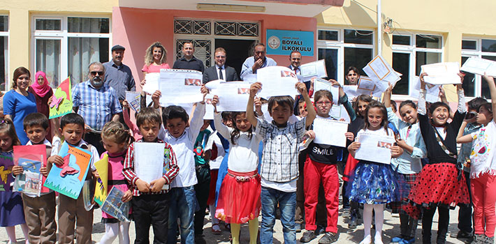 7 Bin 620 Öğrenci Karne Aldı