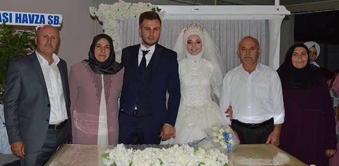 Acar Ailesinin Mutlu Günü