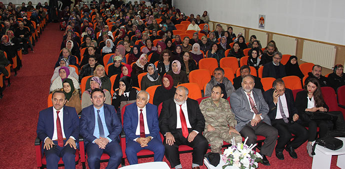 Aile içi İletişim ve Mutlu Aile Başarılı Çocuk Semineri