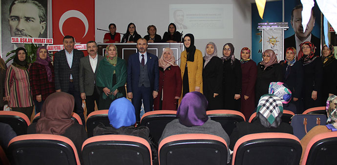 Ak Parti Kadın Kolları Genel Kurulu Yapıldı