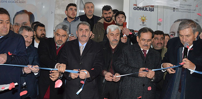 AK Parti Seçim Koordinasyon Merkezi Açıldı