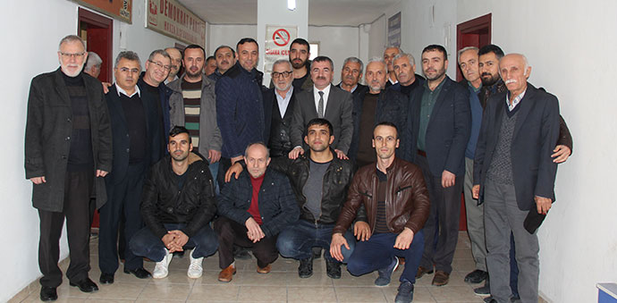 AK Parti’den Belediye Başkanlığına Adaylığın Açıkladı