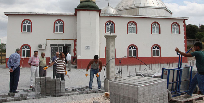 Arslançayır Mahallesi Çevre Düzenlemesini Denetledi