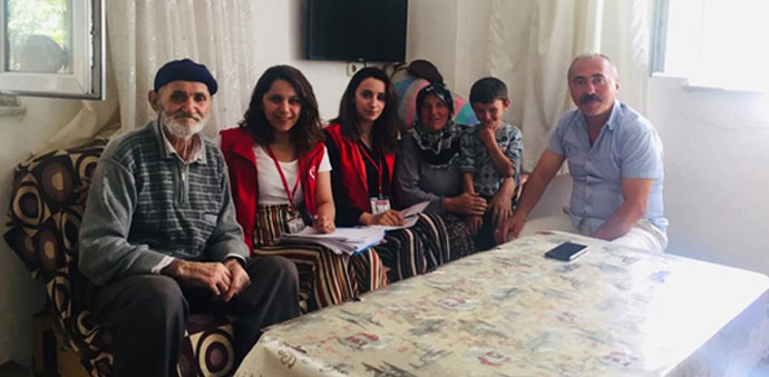 ASDEP PERSONELİ VATANDAŞI DİNLİYOR