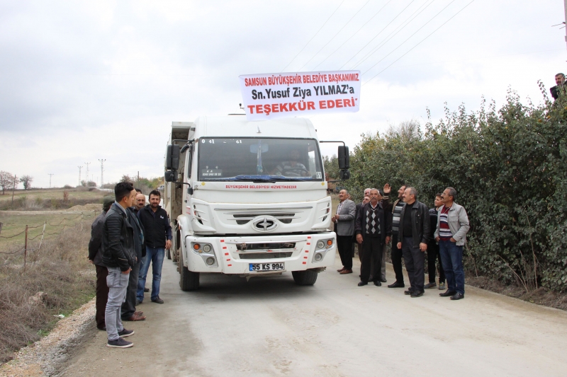 A.Yavucuk Mah.\'den Pankartlı Teşekkür
