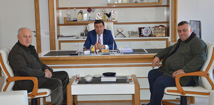 Belediye Başkan Adayından Başkana Ziyaret