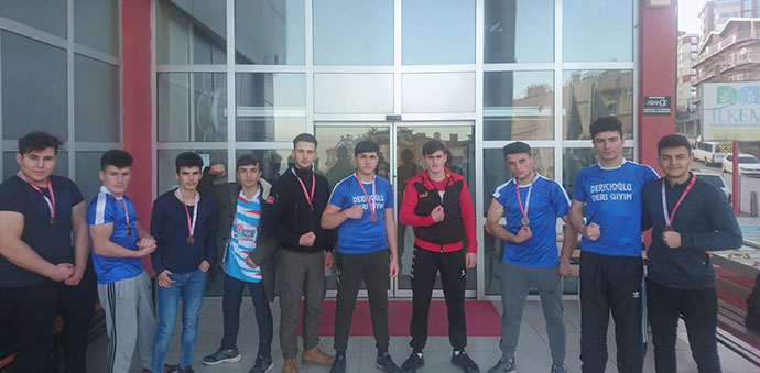 Bilek Güreşinde, Samsun’da Havza Rüzgarı Esti