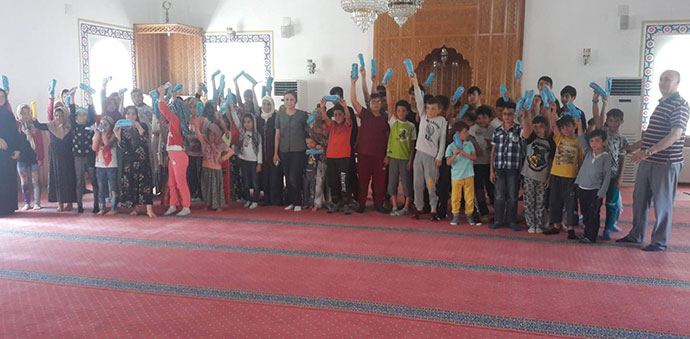 CAMİDE ÇOCUKLARA DİŞ BAKIMI DERSİ VERİLDİ