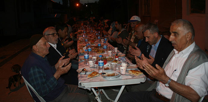 Çay Mahallesi İftarda Buluştu