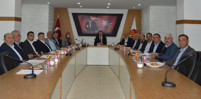 CHP Meclis Üyeleri Esnafa Yardım için Önerge Verdi