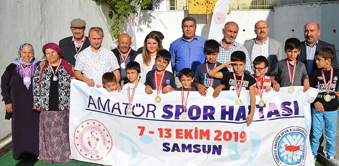 Dedeler Torunlar İle Spor Yaptılar