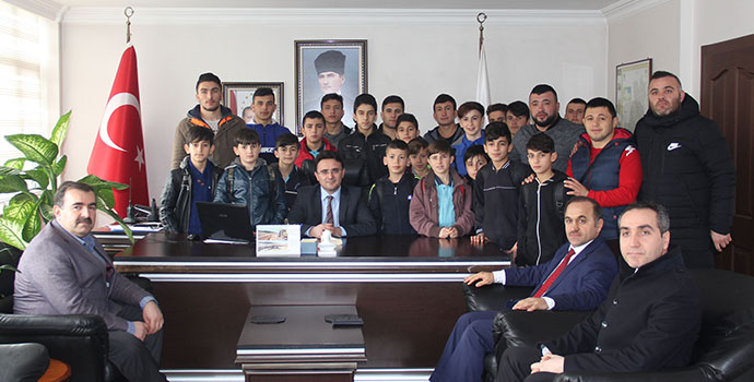 Dereceye Giren Güreşçilerden Ziyaret