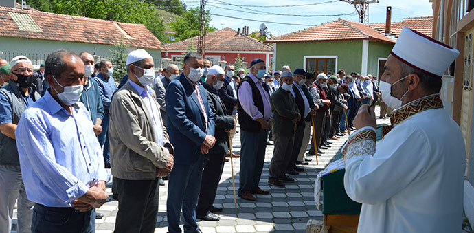 Eski Başkan Murat İkiz’in Kayınvalidesi Vefat Etti