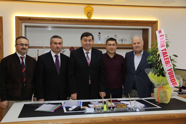 Fatih Öğrenci Yurdundan Başkan İkiz\'e Teşekkür