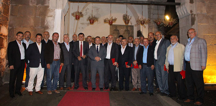 Festival Komitesine Plaket Verildi