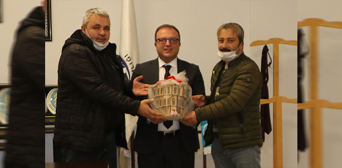 Gazetecilerden 10 Ocak İdareciler Günü Ziyareti
