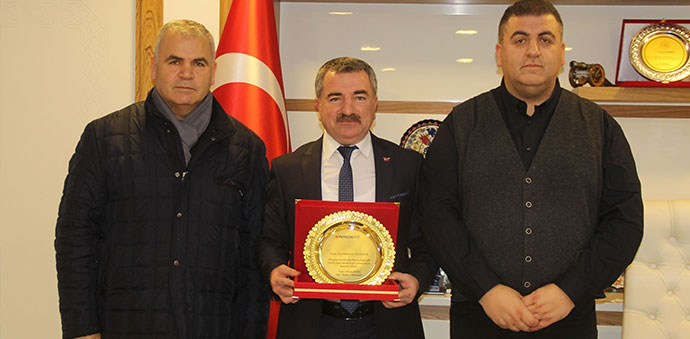 Gurbetçi İş İnsanından Başkan Özdemir’e Ziyaret
