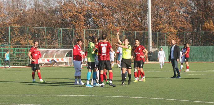 HAKEM KIZARDI HAVZA KAYBETMEDİ