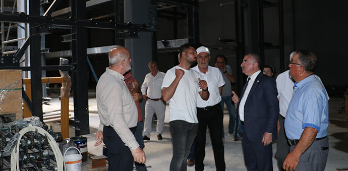 Havza Belediye Başkanı Özdemir ve meclis üyeleri otopark inşaatını gezdi