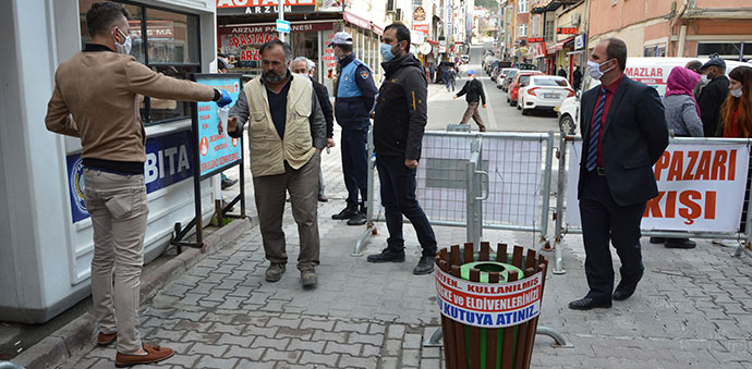 Havza Belediyesi Bu Haftada Pazar Yerlerinde Maske Dağıttı
