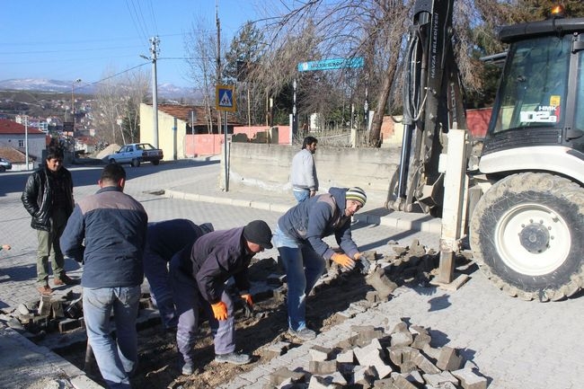 Havza Belediyesi Okul Güzergahlarına Kasis Yapıyor
