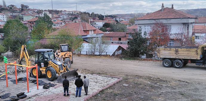 Havza Belediyesinden Okul Çevre Düzenlemesi