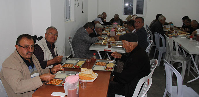 Havza Cem Evinde İftar Programı Düzenlendi