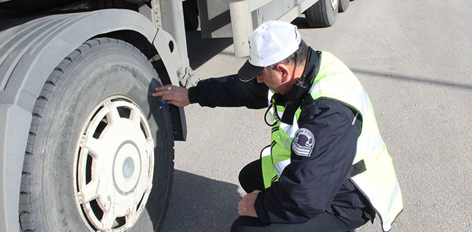 Havza Emniyet Müdürlüğünden Kış Lastiği Uyarısı