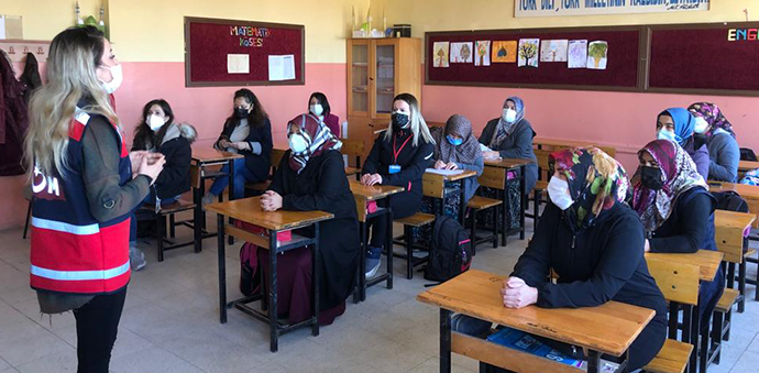 Havza Jandarmadan Şiddet Ve Dijital Bağımlılık Eğitimi