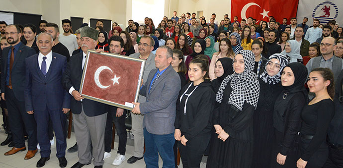 Havza Meslek Yüksekokulu Öğrencileri Kanları İle Bayrak Yaptılar