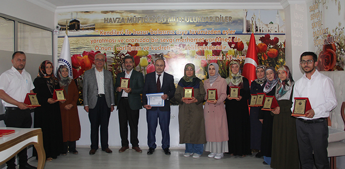 Havza Müftülüğünden Emeği Geçenlere Plaket