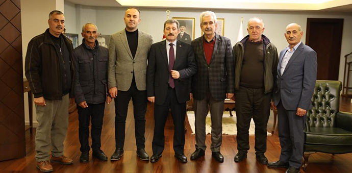 Havza Muhtarları Derneğinde Vali Tavlı’ya ziyaret