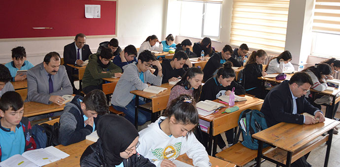 Havza Protokolü Öğrencilerle Kitap Okudu