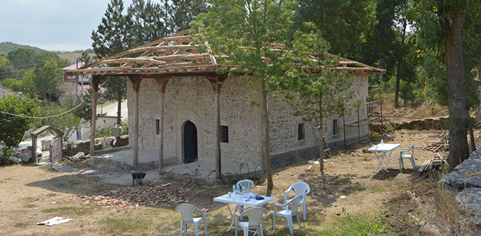Havza’da 125 Yıllık Yığma Taş Cami Restore Ediliyor