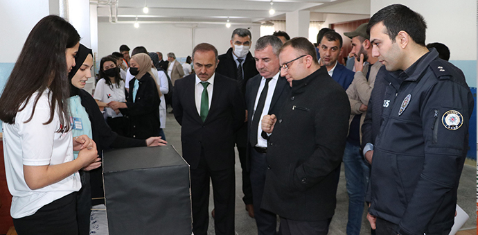 Havza’da ‘4006 TÜBİTAK Bilim Fuarı’ Açıldı
